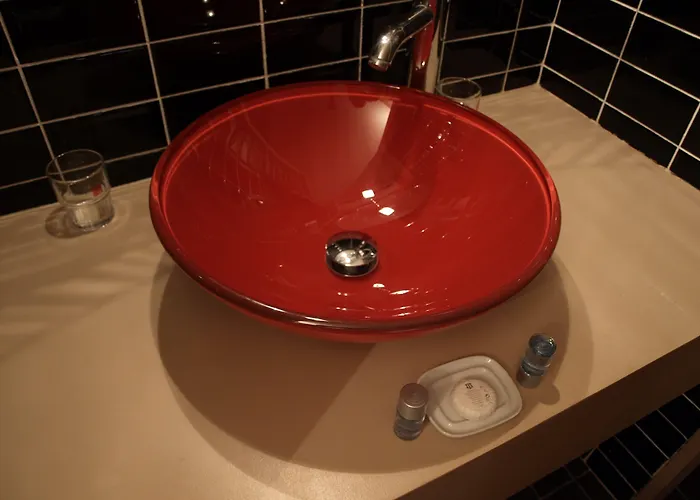 Le Romanesque Отель