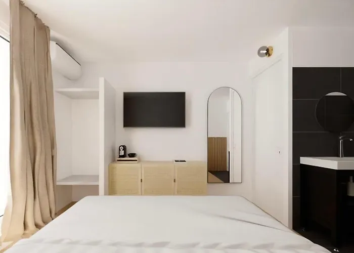 Отель Le Romanesque